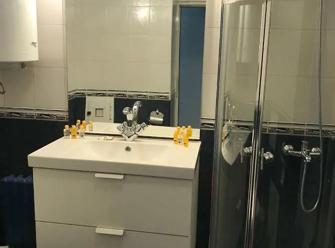 아파트 Fantastic 3 Bedroom *